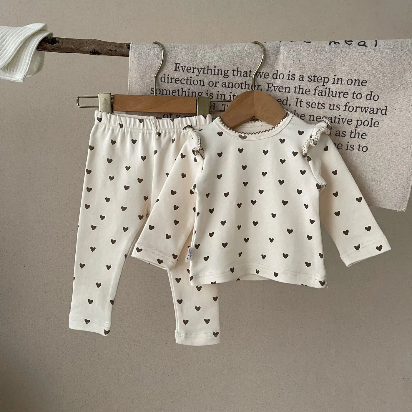 Hearts Fly Sleeves & Pants Set - Skaldo & Malin