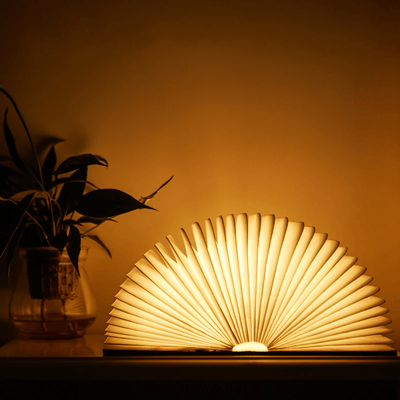 Luca Wireless Folding Book Lamp - Skaldo & Malin